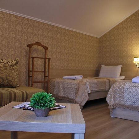 Lavitor Hotel Бишкек Экстерьер фото