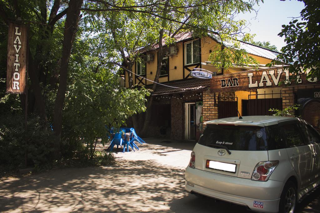 Lavitor Hotel Бишкек Экстерьер фото